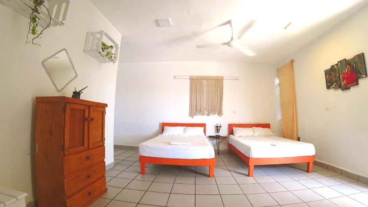 Izsla Suites Playa del Carmen Apartahotel